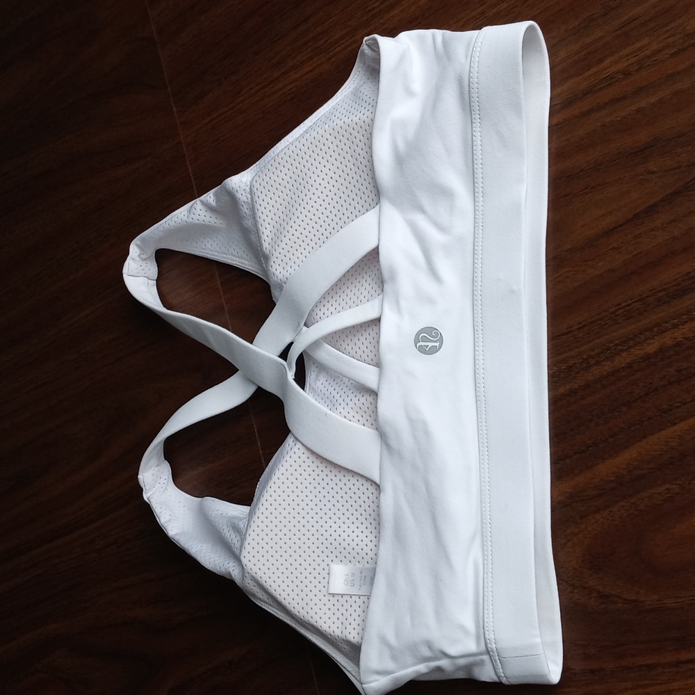White Strappy Back Padded Sport Bra Size Medium